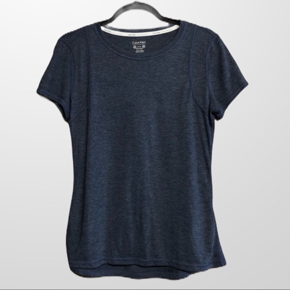 🎀3/$20 Calvin Klein performance crewneck t shirt